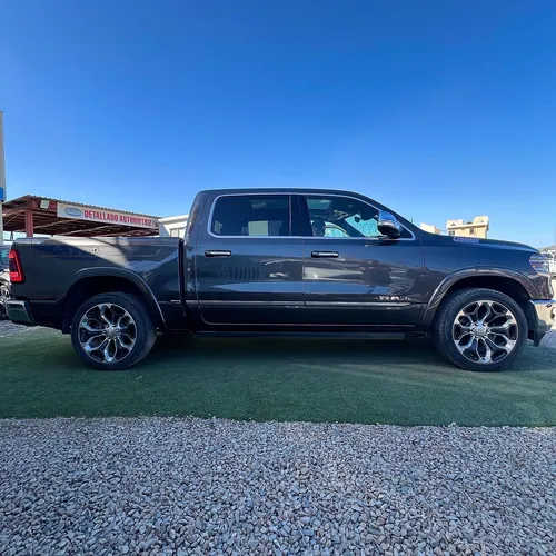 RAM Ram 1500 5.7 Hemi Limited 4X4 At