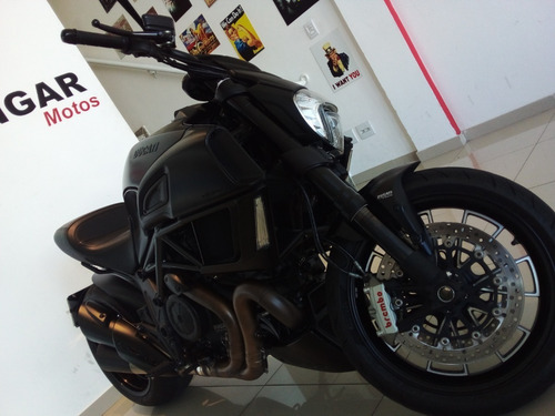 Imagem 3 de 6 de Ducati - Diavel Dark