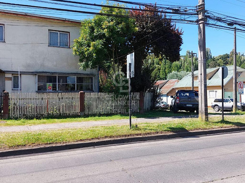 Gran Casa De Esquina Con Sitio En Osorno.