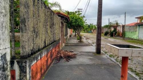 Imagem 8 de 14 de Ótima Casa No Jardim Palmeiras Possui Edícula E Garagem