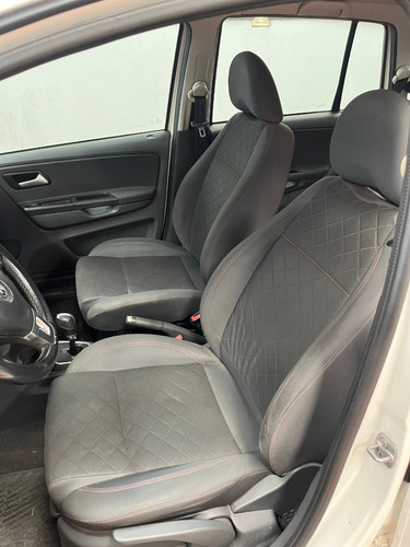 Volkswagen Suran 1.6 Imotion Highline Pro.cre.auto