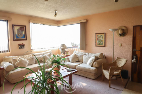Casa En Lomas De San Mateo, Naucalpan De Juárez Con 3 Habitaciones