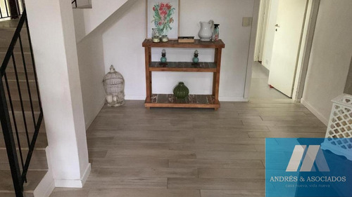 Imagen 5 de 18 de Venta Casa Bella Vista, Barrio El Robledal