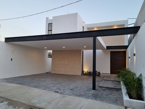 Casa En Venta En Merida , Temozón Norte