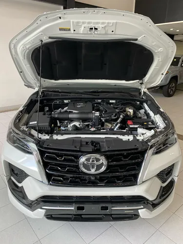 Toyota Fortuner Vx.r 2025