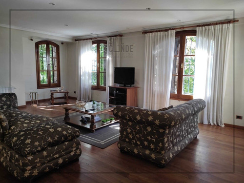 Imagen 4 de 30 de Exclusivo Chalet 5 Amb. Con Piscina