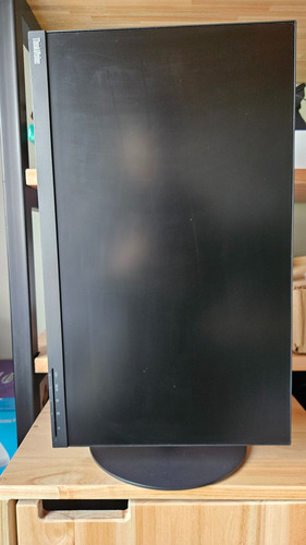 Monitor Lenovo Thinkvision T24i-19 23.8 - Impecable En Caja Negro