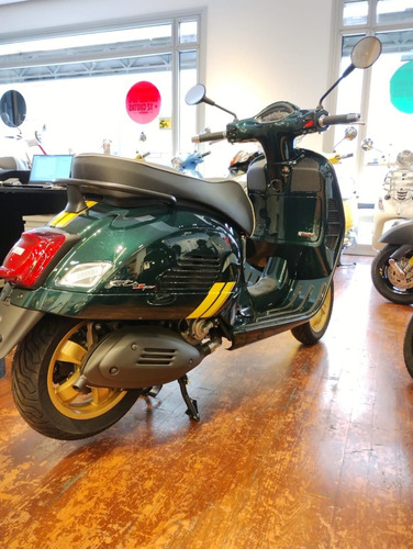 Imagen 6 de 15 de Vespa Gts 300 Racing Sixties Entrega Inmediata!!!!!!