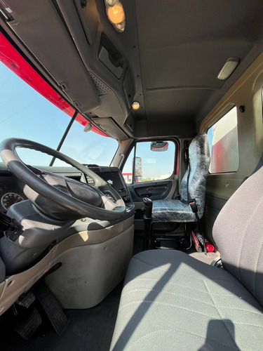 Freightliner Cascadia Camión Pipa De 20,000 Litros