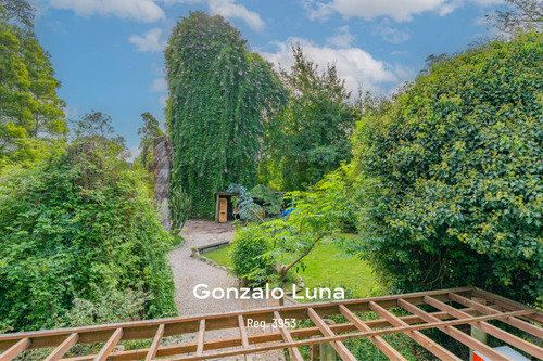 Venta De Casa En El Bosque Peralta Ramos En La Ciudad De Mar Del Plata.