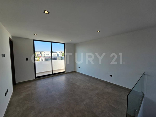 Venta Casa 3 Recámaras & Cuarto Servicio Parque Tlaxcala,lomas De Angelópolisiii