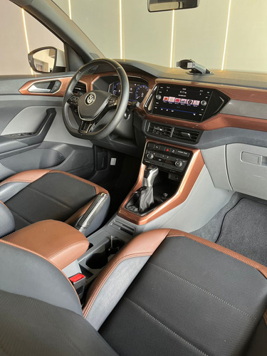 Volkswagen T-Cross 1.0 200 TSI TOTAL FLEX COMFORTLINE AUTOMÁTICO