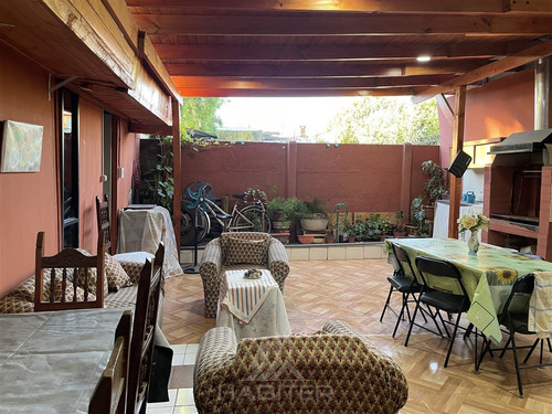 Excelente Casa Sector Rauquen De 3 Dorm Y 2 Baños En Curicó