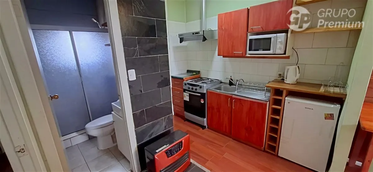 Imagen 1 de 9 de Casa En Arriendo 2 Dormitorios Y Estacionamiento En Valdivia