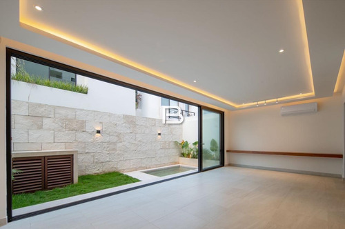 Casa En Renta En Río Residencial Cancún
