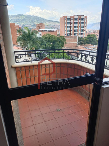 Se Vende Apartamento En Laureles, Medellín