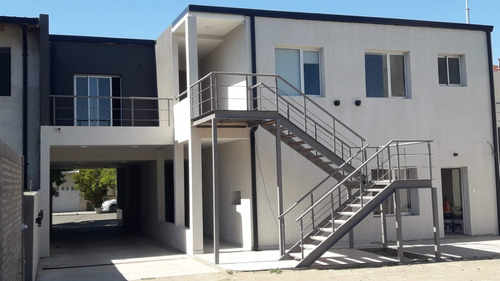 Imagen 6 de 29 de Departamento Temporario Viedma Hasta 5 Huéspedes