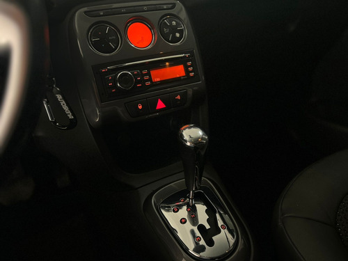 Citroën C3 1.6 EXCLUSIVE 16V FLEX 4P AUTOMÁTICO