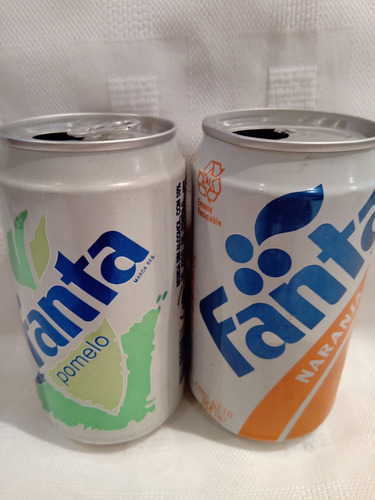 Lote De 2 Latas De Gaseosa Marca Fanta Vacías (Usado)