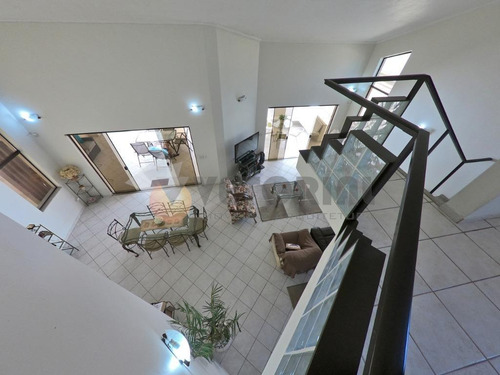Sobrado Com 04 Dormitórios E 480m² No Sumaré - Caraguatatuba - Sp - So0138