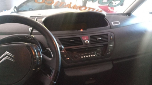 Imagem 9 de 10 de Citroen C4 Picasso Glx 2.0 Gasol. 2010