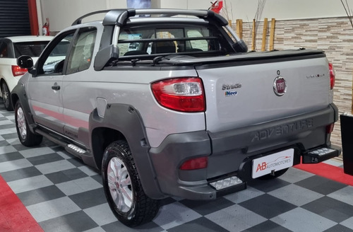 Imagen 4 de 9 de Fiat Strada 1.6 Adventure Locker