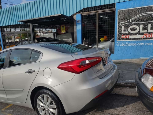 Imagem 8 de 13 de Kia Cerato 2016