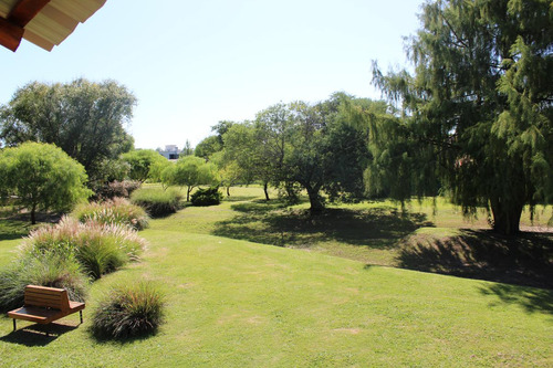 Chacras De La Villa - Excepcional Lote Fondo Norte