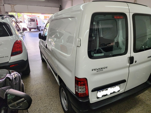 Imagen 4 de 10 de Peugeot Partner 2021 1.4 Furgon Confort