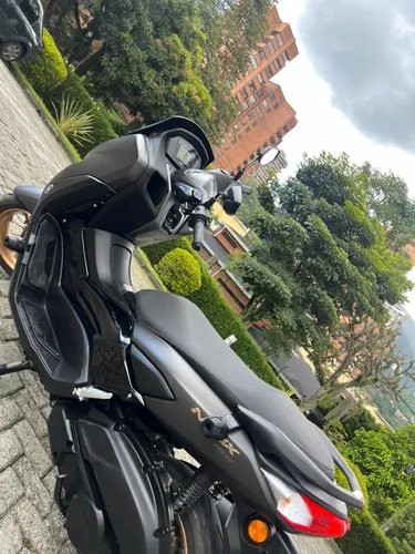 Nmax Connect