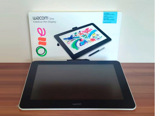 Wacom One 13.3 Creative Pen Display, En Perfecto Estado