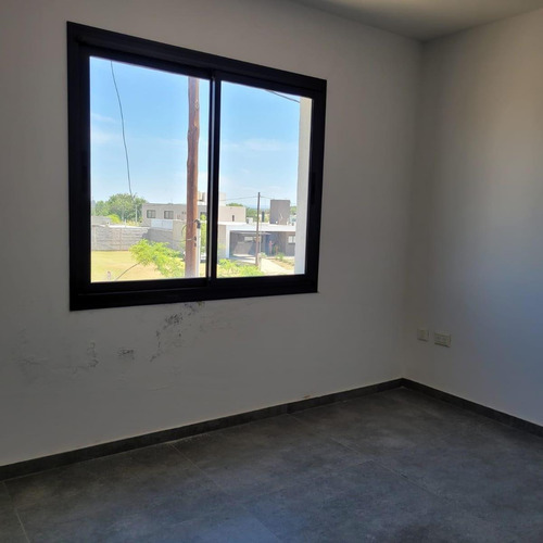 Imagen 14 de 16 de Vendo Casa A Estrenar 4 Dormitorios La Comarca De Villa Allende