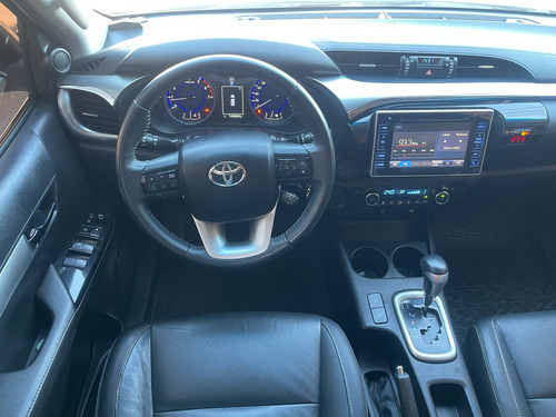 Toyota Picape Cabine Dupla Toyota Hilux Cabine Dupla 2.7 SRV CD 4x2 (Flex) (Aut)