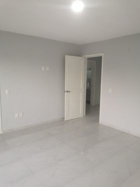 Imagen 5 de 28 de Venta De Casa En Valle Imperial