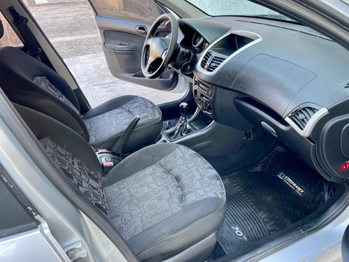 Imagen 10 de 13 de Peugeot 207 2011 1.9 Sedan Xs