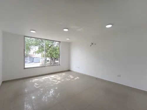 Local En Arriendo En Quinta Oriental. Cod A30482