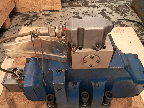 Servo Valvula Moog D665-404a (Usado)