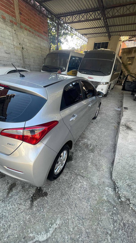 Imagem 5 de 13 de Hyundai Hb20 2015 1.0 Comfort Style Flex 5p