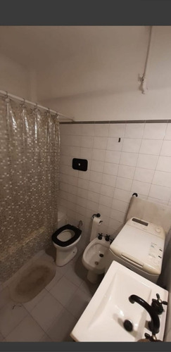 Departamento Venta Diaz Velez 1900. 2 Amb Al Frente 1º Piso Por Escalera.