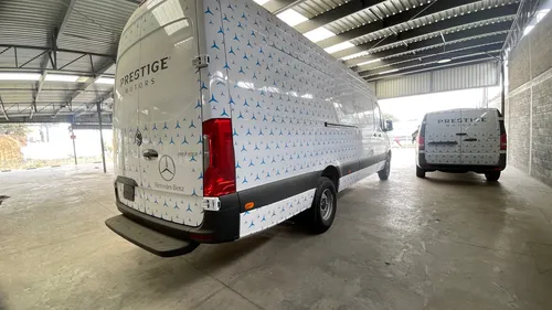 Mercedes-Benz Sprinter Cargo Van 517 X-Larga