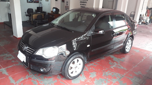 Volkswagen Polo Sedan 2008 1.6 Total Flex 4p