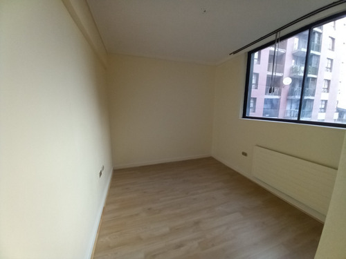 Imagen 21 de 28 de Vendo Amplísimo Departamento Remodelado