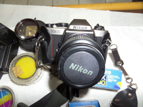 Imagen 2 de 9 de Camara Fotográfica Nikkon Fm10