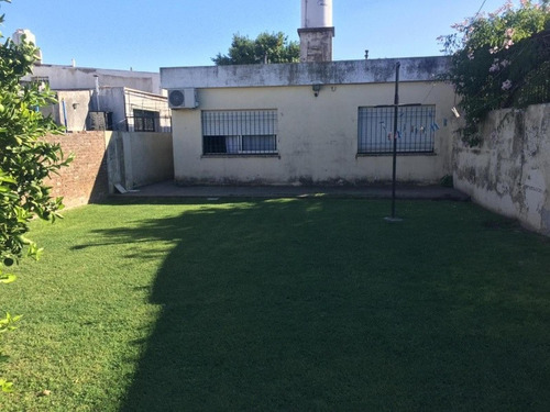 Casa En Venta - 3 Dormitorios 2 Baños - Pergamino