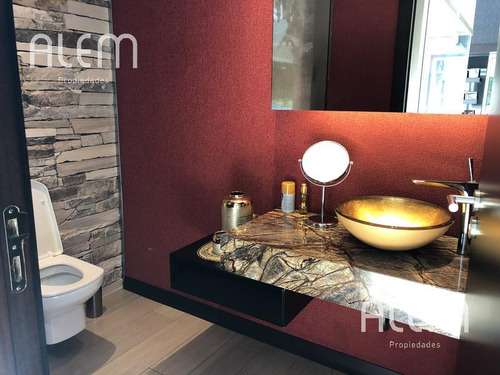 Casa En Venta En St. Thomas Canning | Triple Lote