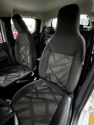 Fiat Mobi 1.0 8V EVO LIKE.