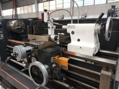Torno Paralelo Santoro/ Baoji Bj1640g X 1000 Mm Entre Puntas