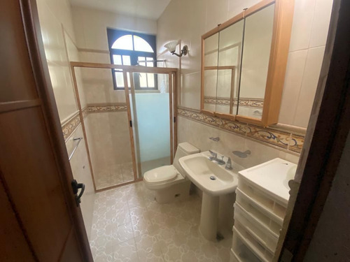 Casa En Venta En Veracruz Con Hab En P.b. Col Centro
