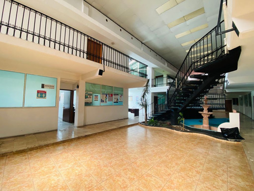 Edificio En Venta 1,600m2 En Toluca
