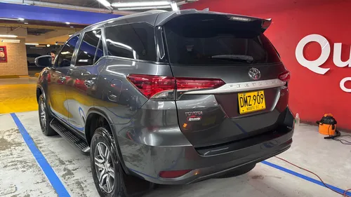Toyota Fortuner 2.7l